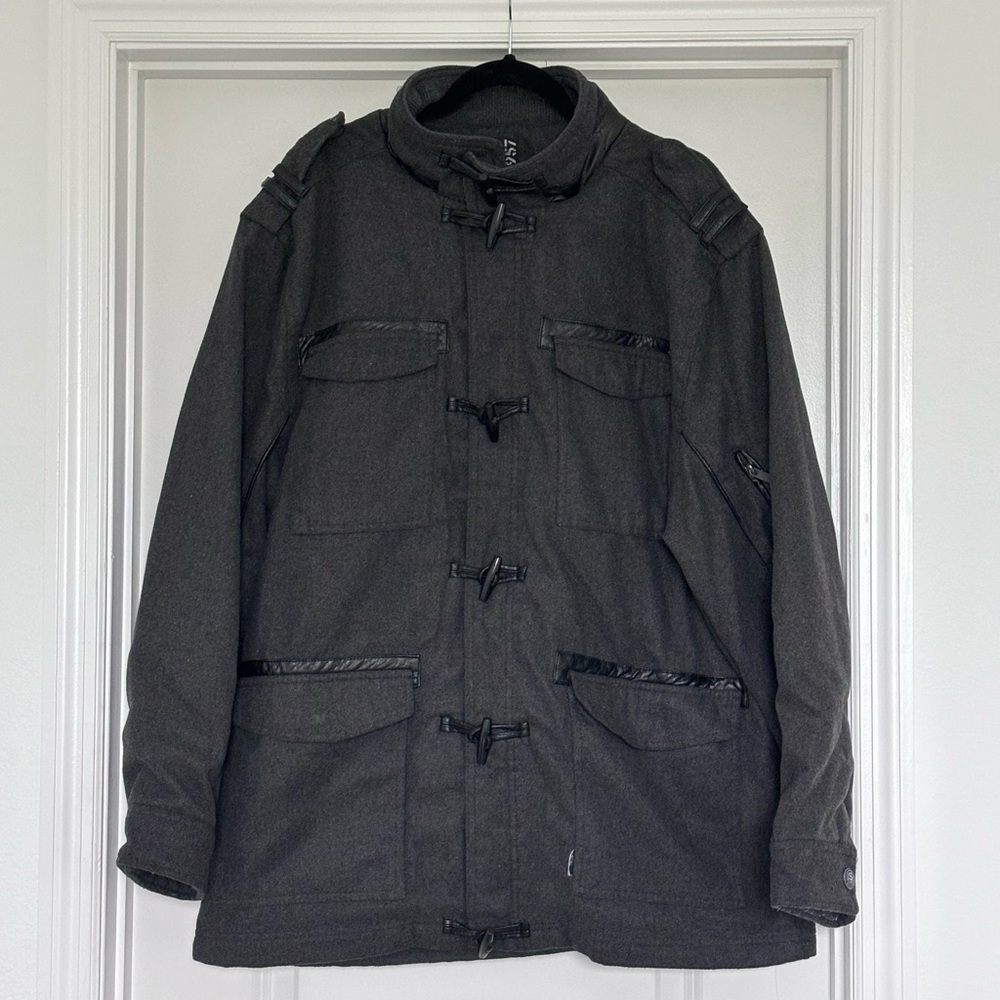 Sportier 1957 Men’s Dark Grey coat
